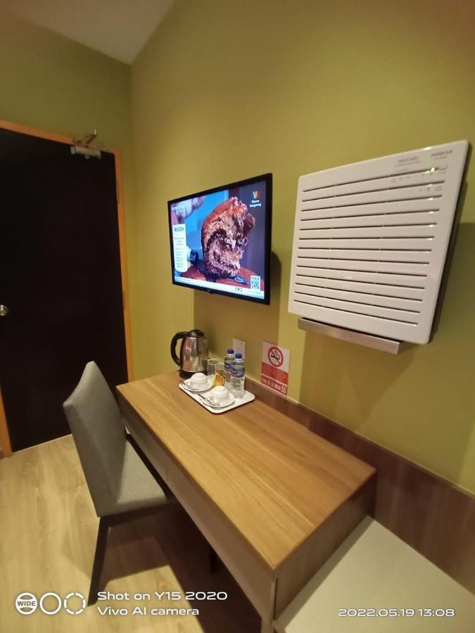 Yee Hotel Permas Jaya Johor Bahru Exteriör bild