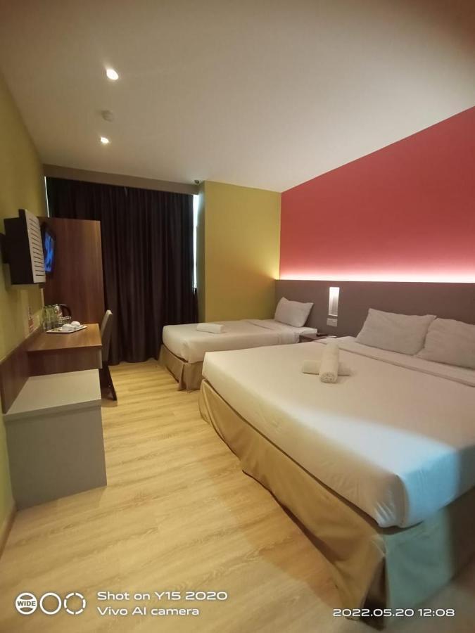 Yee Hotel Permas Jaya Johor Bahru Exteriör bild