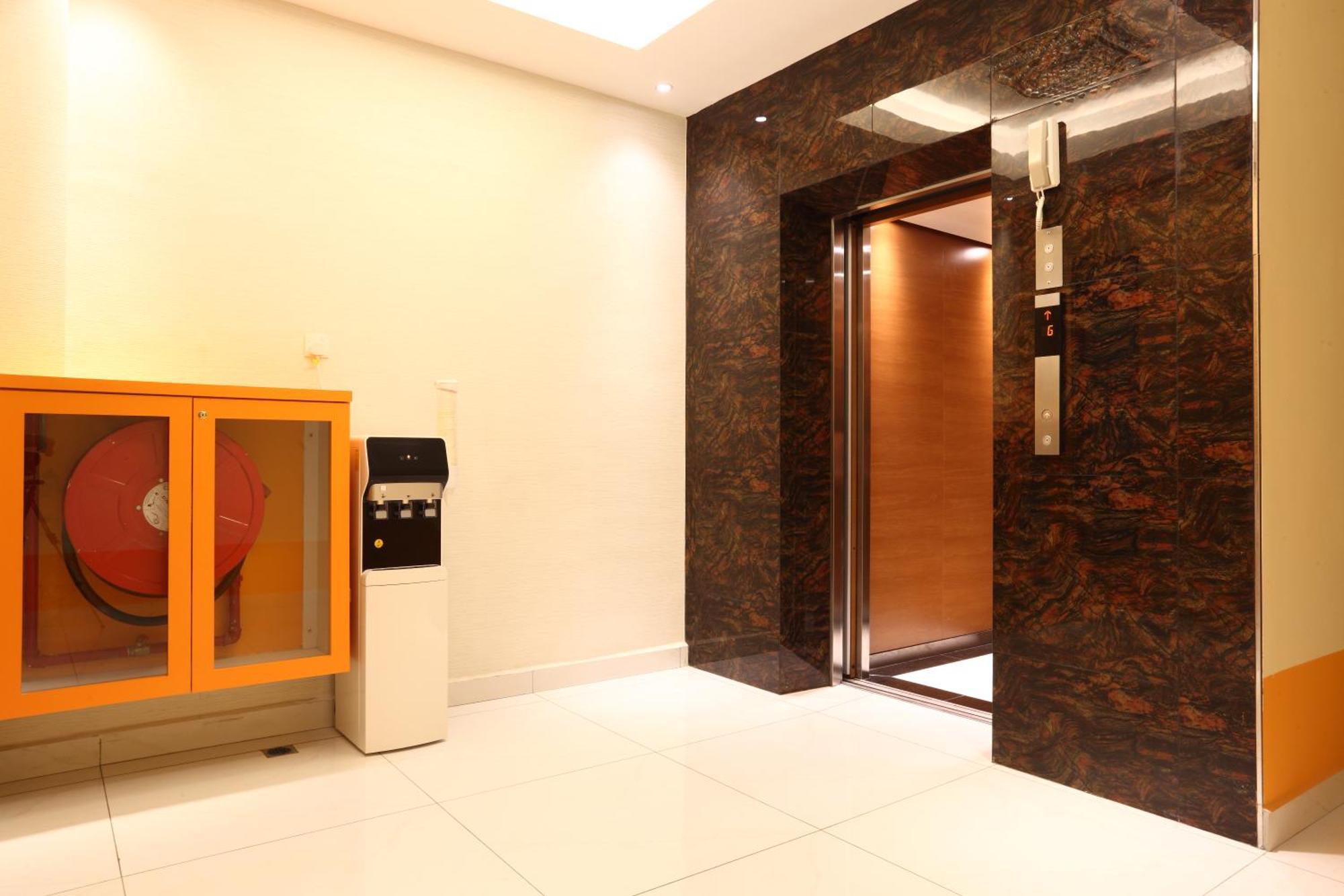 Yee Hotel Permas Jaya Johor Bahru Exteriör bild