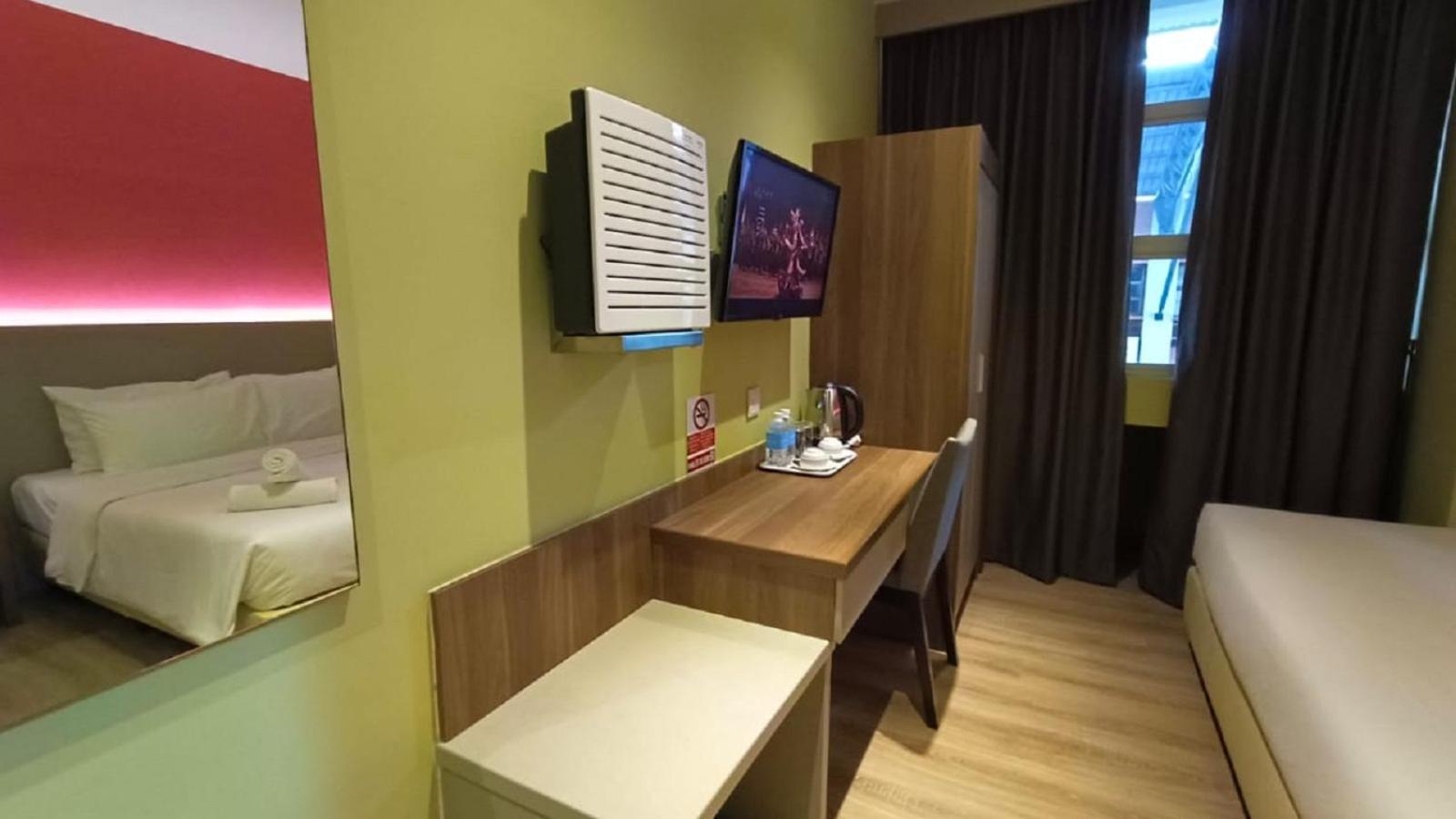 Yee Hotel Permas Jaya Johor Bahru Exteriör bild